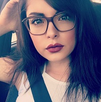 Zeynep - Sohbet operatörü profil fotoğrafı